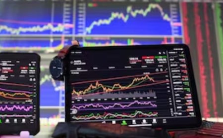 Rs 7,200 Crore Buying: Eternal Emerges as Top MF Pick – Buy, Hold or Sell?