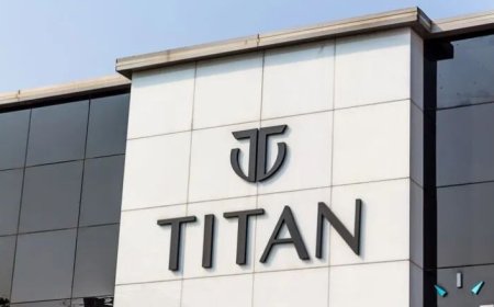 Titan: Rekha Jhunjhunwala Gains ₹600 Crore Within Minutes After Q2 Update — Is the Stock Worth a Look?